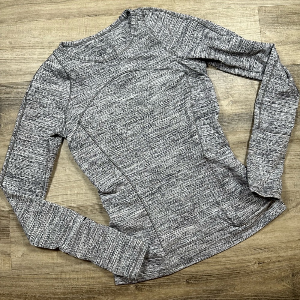 Lululemon Cypress Kiss Long Sleeve Space Dye Gray